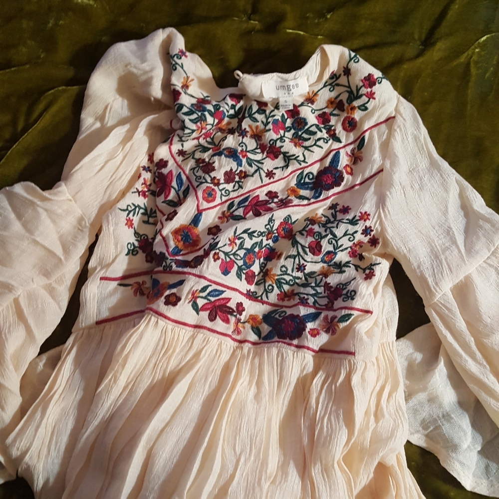 Comfortable embroidery dress - Picture 3 of 5